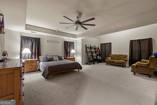 211 Fox Hall Crossing W, Senoia, GA 30276