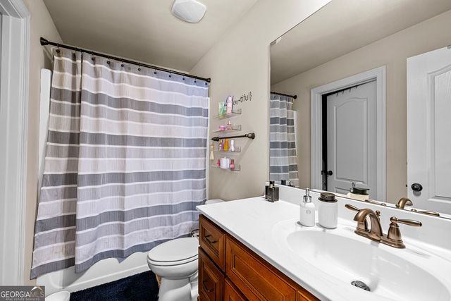 211 Fox Hall Crossing W, Senoia, GA 30276