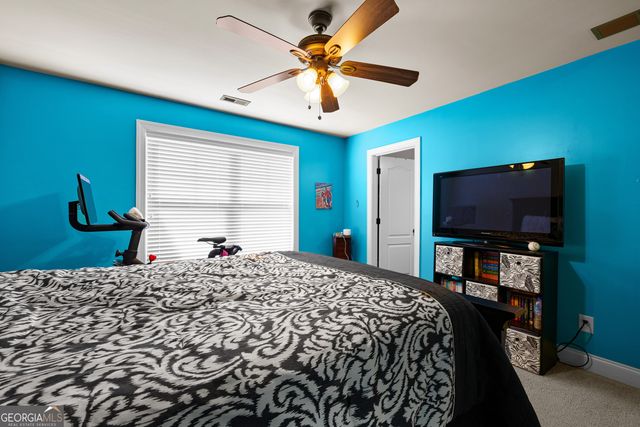 211 Fox Hall Crossing W, Senoia, GA 30276