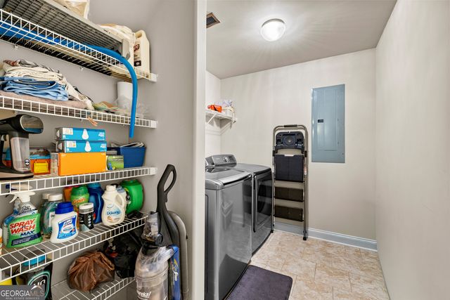 211 Fox Hall Crossing W, Senoia, GA 30276