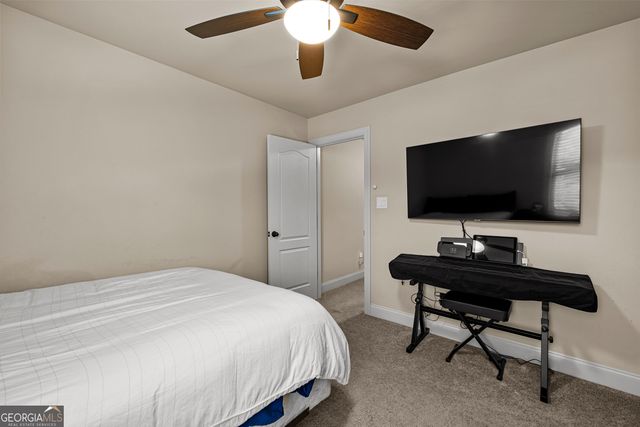 211 Fox Hall Crossing W, Senoia, GA 30276
