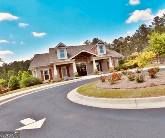 211 Fox Hall Crossing W, Senoia, GA 30276