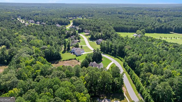 211 Fox Hall Crossing W, Senoia, GA 30276