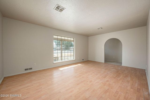 105 Los Nogales Drive, Las Cruces, NM 88001