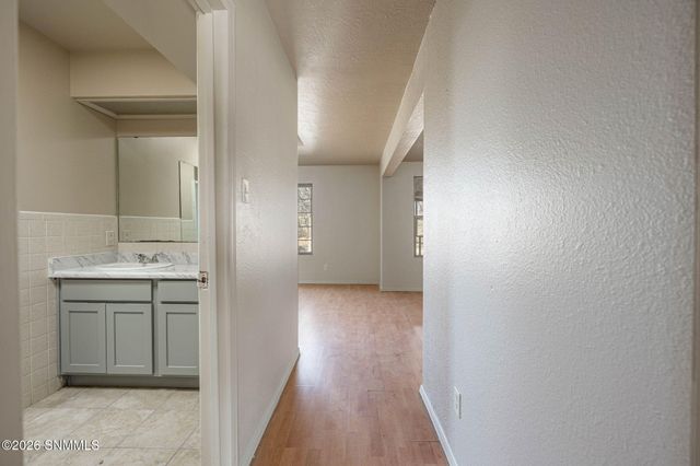 105 Los Nogales Drive, Las Cruces, NM 88001