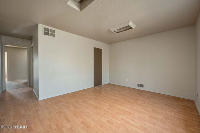 105 Los Nogales Drive, Las Cruces, NM 88001