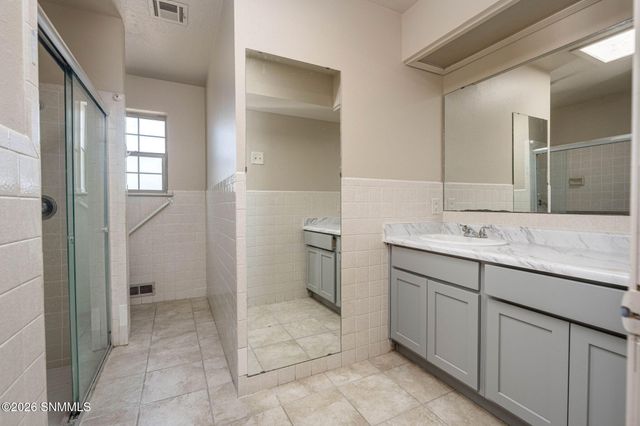 105 Los Nogales Drive, Las Cruces, NM 88001