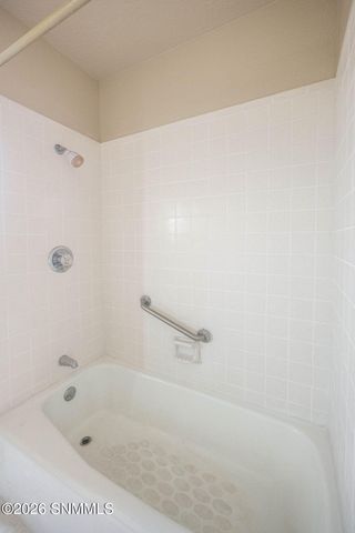 105 Los Nogales Drive, Las Cruces, NM 88001