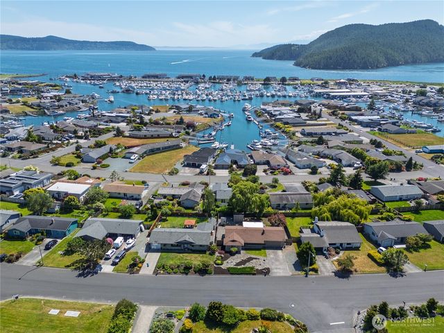 5503 Kingsway, Anacortes, WA 98221