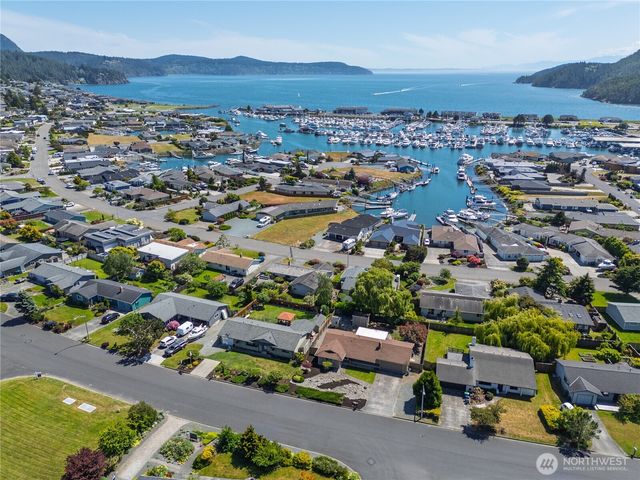 5503 Kingsway, Anacortes, WA 98221