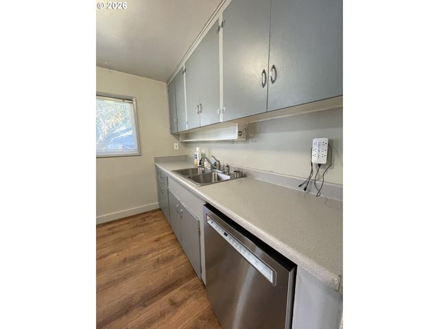 3505 E 13TH St, Vancouver, WA 98661