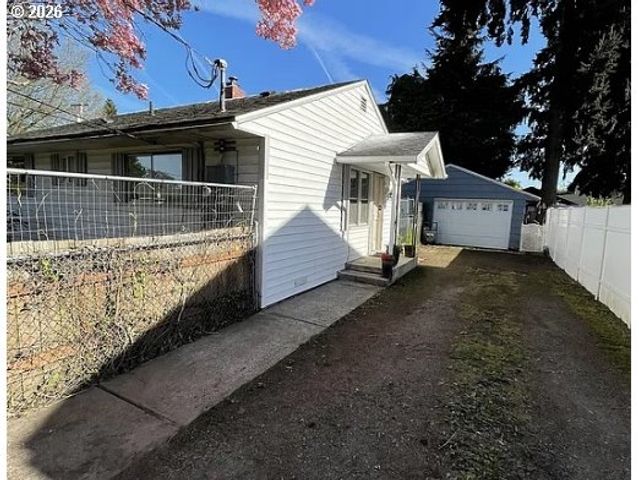 3505 E 13TH St, Vancouver, WA 98661