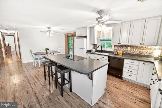 5601-C WOODVILLE RD, Mount Airy, MD 21771