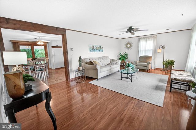 5601-C WOODVILLE RD, Mount Airy, MD 21771