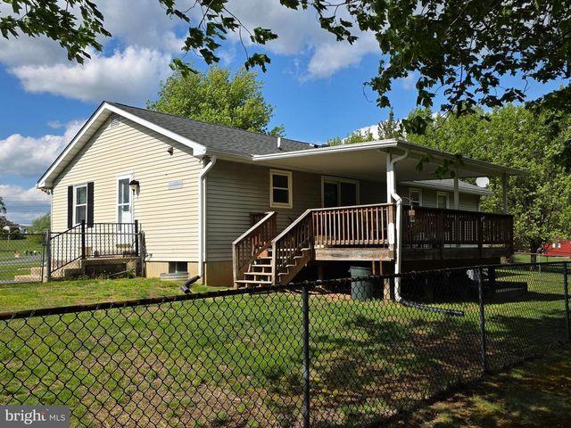 5601-C WOODVILLE RD, Mount Airy, MD 21771