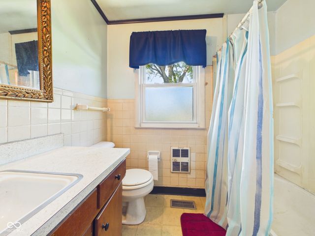 915 Hattie Drive, Anderson, IN 46013