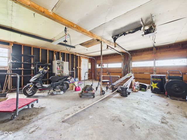 915 Hattie Drive, Anderson, IN 46013