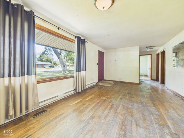 915 Hattie Drive, Anderson, IN 46013