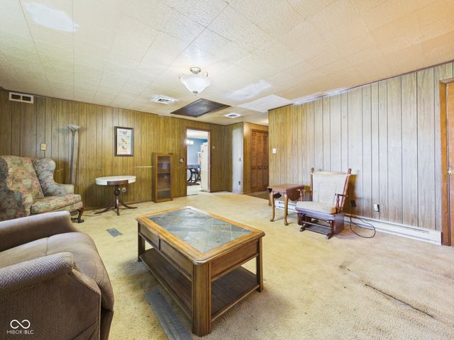 915 Hattie Drive, Anderson, IN 46013