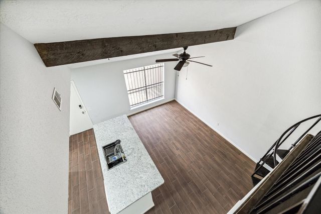 8628 Maplecrest Drive, Houston, TX 77099