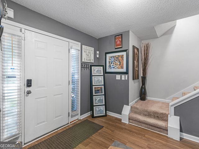 3027 Stonebridge Creek Drive, Lithonia, GA 30058