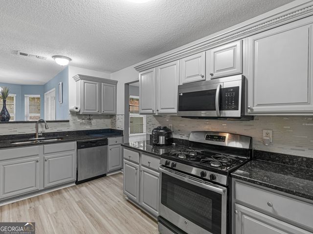 3027 Stonebridge Creek Drive, Lithonia, GA 30058