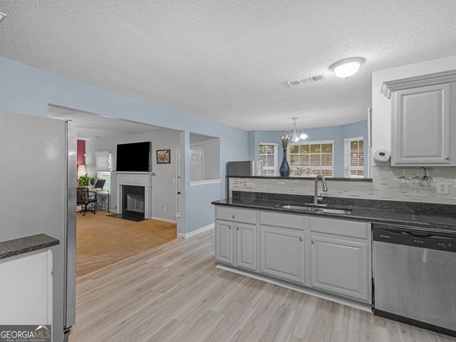 3027 Stonebridge Creek Drive, Lithonia, GA 30058