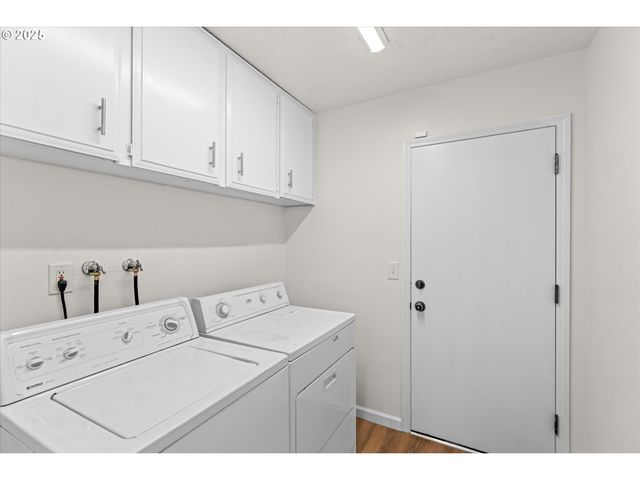 7206 N AMHERST St, Portland, OR 97203