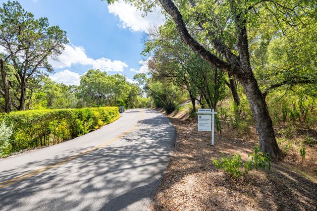 103 Yaupon Valley RD, Austin, TX 78746