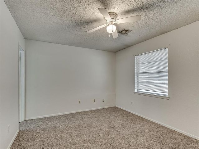 733 W Perry Drive, Mustang, OK 73064