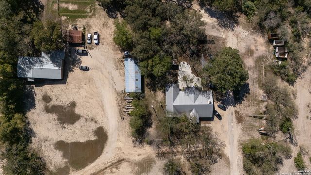 15326 Gross Lane, Lacoste, TX 78039