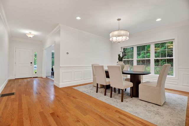 201 Boston Post Rd, Wayland, MA 01778