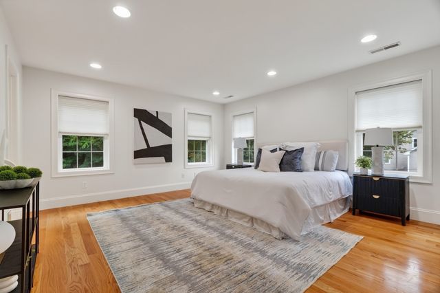 201 Boston Post Rd, Wayland, MA 01778