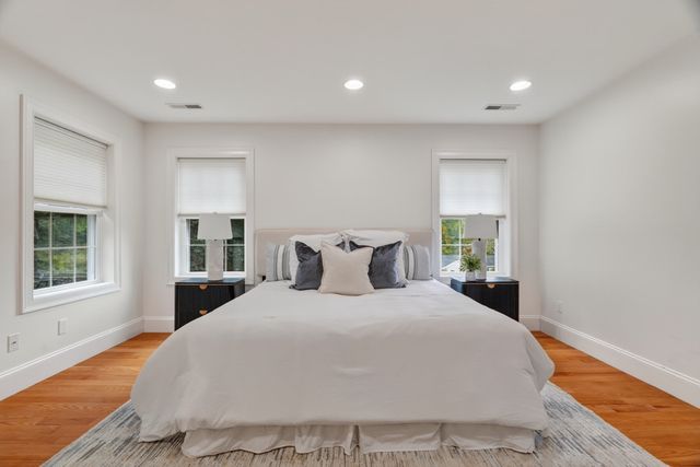 201 Boston Post Rd, Wayland, MA 01778