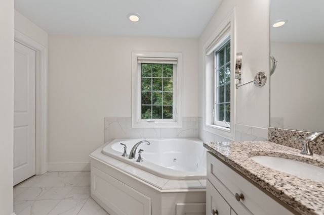 201 Boston Post Rd, Wayland, MA 01778