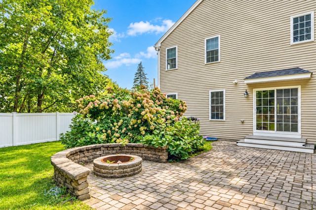 201 Boston Post Rd, Wayland, MA 01778