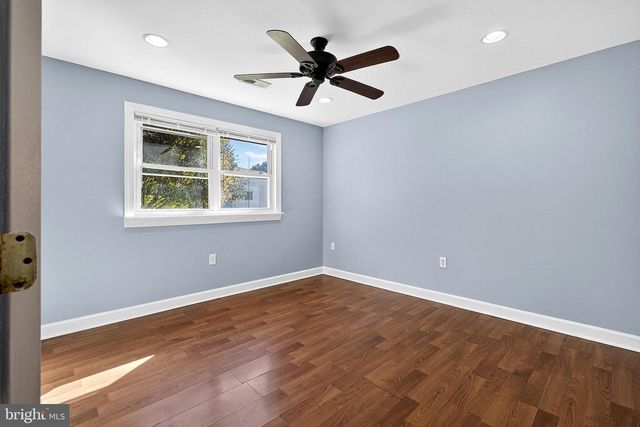 4 WRIGHT CIR, Newark, DE 19702