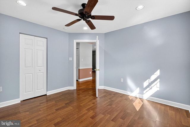 4 WRIGHT CIR, Newark, DE 19702