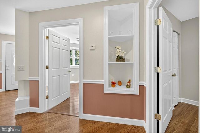 4 WRIGHT CIR, Newark, DE 19702