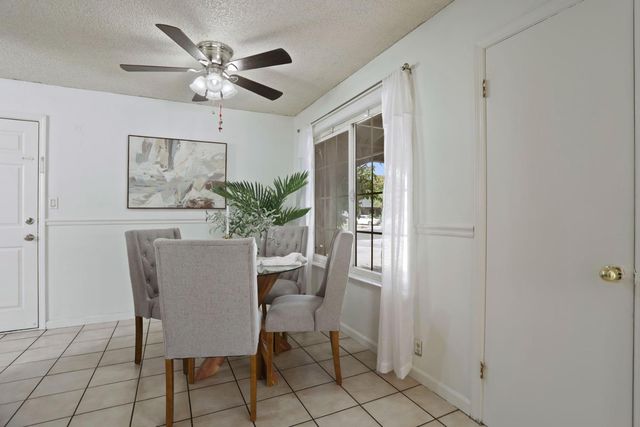 308 Eva Ct, Manteca, CA 95336