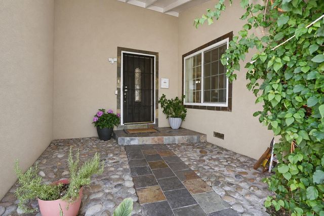 308 Eva Ct, Manteca, CA 95336