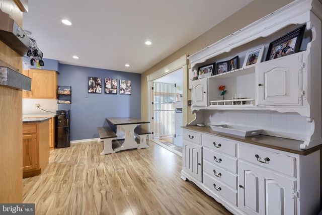 32 VILLAGE DR, Newmanstown, PA 17073