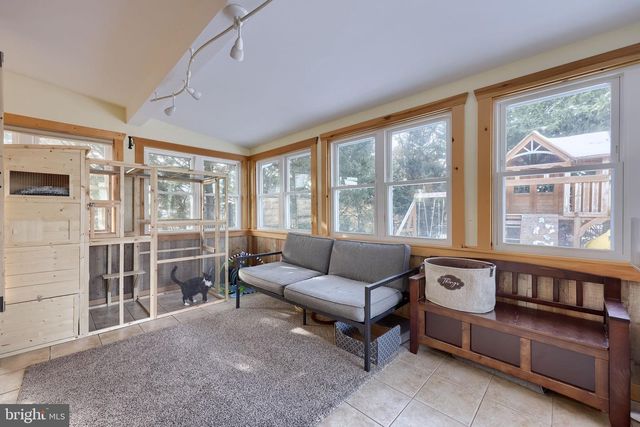 32 VILLAGE DR, Newmanstown, PA 17073