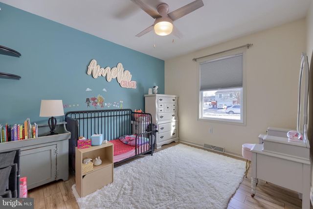 32 VILLAGE DR, Newmanstown, PA 17073