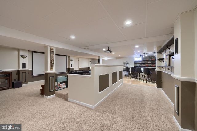 32 VILLAGE DR, Newmanstown, PA 17073