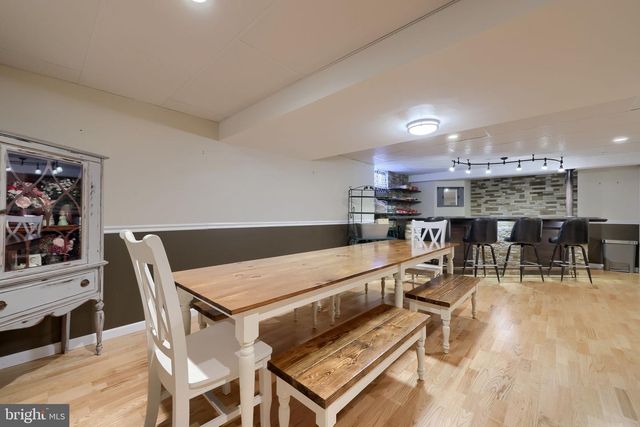 32 VILLAGE DR, Newmanstown, PA 17073