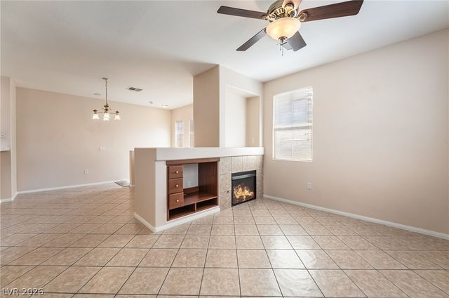 10241 Delray Beach Avenue 201, Las Vegas, NV 89129