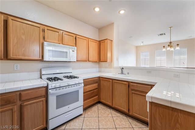 10241 Delray Beach Avenue 201, Las Vegas, NV 89129