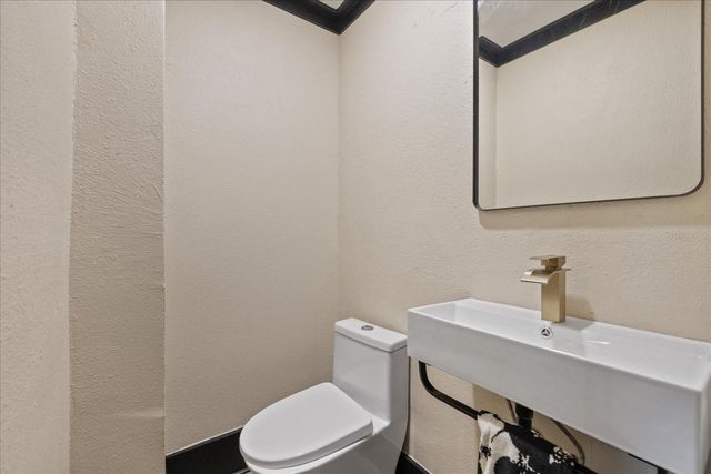 1618 12TH STREET S, St Petersburg, FL 33705