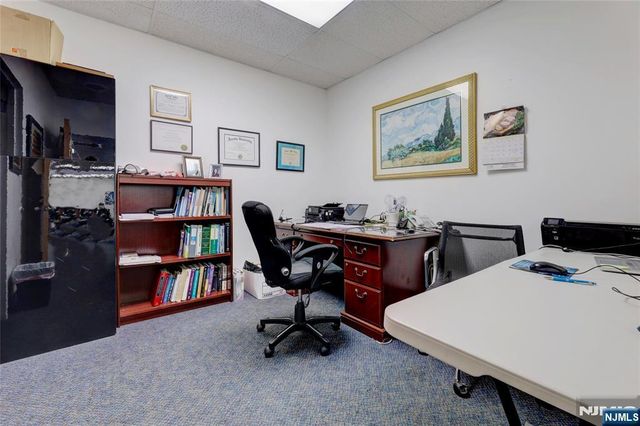 342 Hamburg Turnpike 108, Wayne, NJ 07470